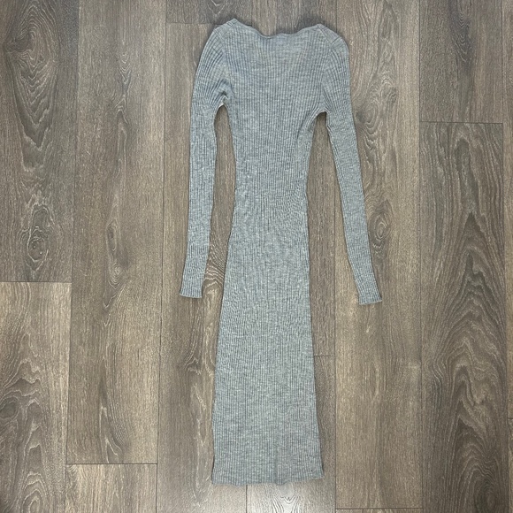 Aritzia The Group By Babaton Avalon Midi Dress Buttons Bodycon Stretch Fitted - Picture 14 of 16